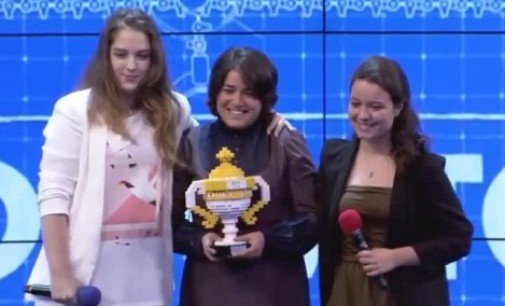 Professora turca recebe prêmio de Educador Inspirador