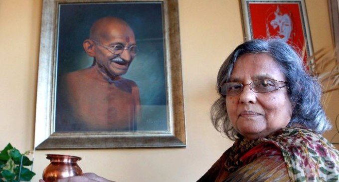 Neta de Gandhi enaltece Movimento Hizmet