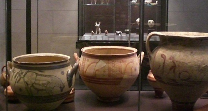 Turquia pede devolução de cerâmicas expostas no Louvre