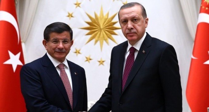 Onde poderia dar a rivalidade Erdogan-Davutoglu?