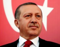 Aliado de Erdogan novo líder do AKP