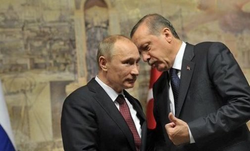 Erdogan acusa Rússia de armar militantes do PKK