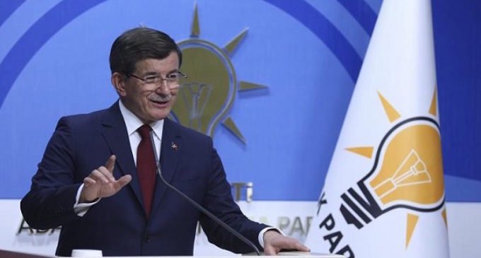Premiê turco Ahmet Davutoglu renuncia ao cargo