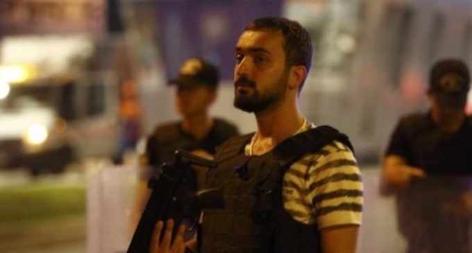 ‘Há falhas óbvias de segurança’ diz especialista