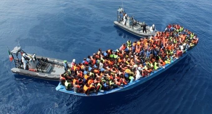 Resgates que decidem vida ou morte de refugiados