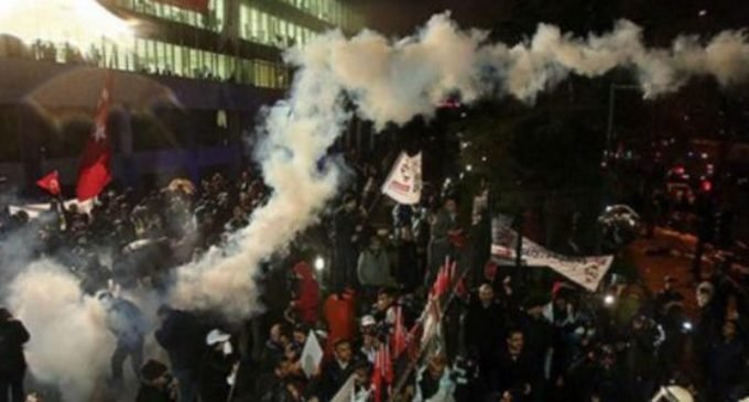 Tutores demitem 600 jornalistas do grupo Feza