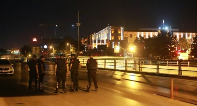 BC da Turquia corta taxa de juros após tentativa de golpe frustrada