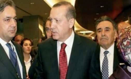 E-mail vazado mostra Dogan, magnata da mídia, se curvando a Erdogan