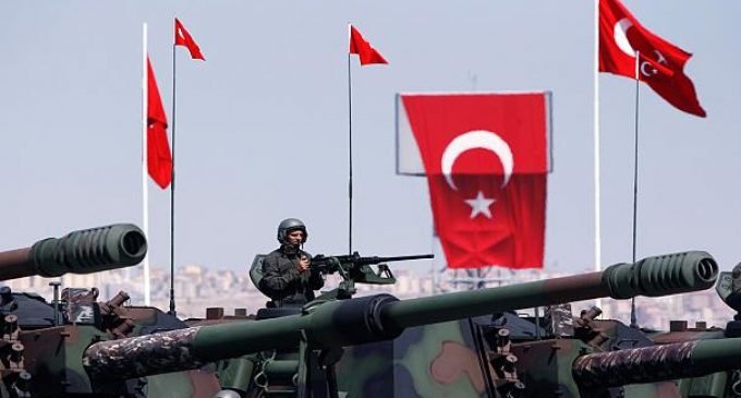 A Turquia encontra-se em um pântano