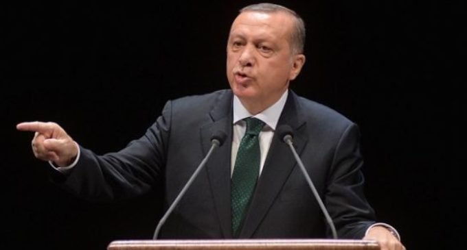 “Eu sou o muhtar chefe que controla toda a Turquia” diz Erdogan