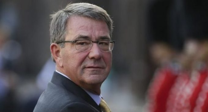 Secretário de defesa americano diz que está conversando com a Turquia sobre a tomada de Raqqa