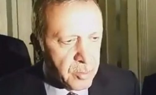 Vídeo da noite do golpe recém-lançado mostra que Erdogan acusa imediatamente Gulen da tentativa de golpe