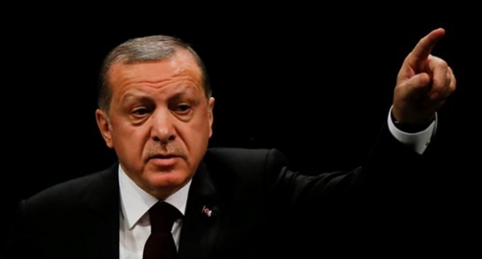 Erdogan ameaça bancos: Abram as torneiras dos créditos ou nos enfrentarão