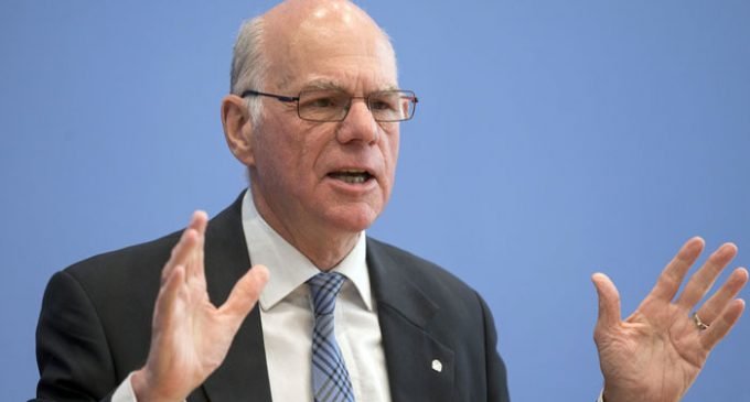 Presidente do Bundestag acusa Erdogan de realizar um golpe contra a constituição