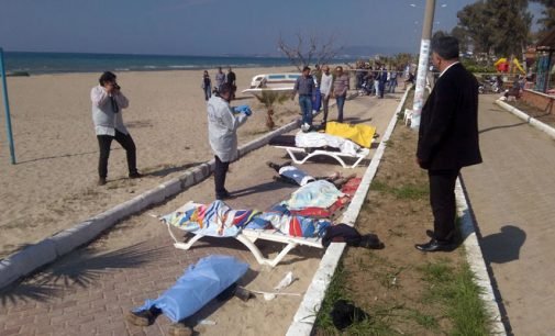 11 migrantes se afogam quando barco afunda na costa turca