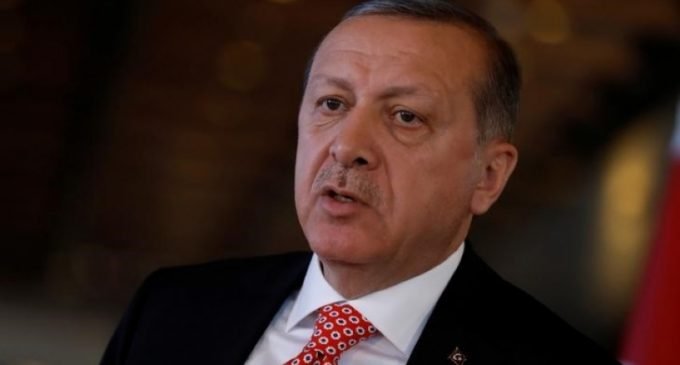 Presidente turco Erdogan diz que não há solução na Síria com Assad