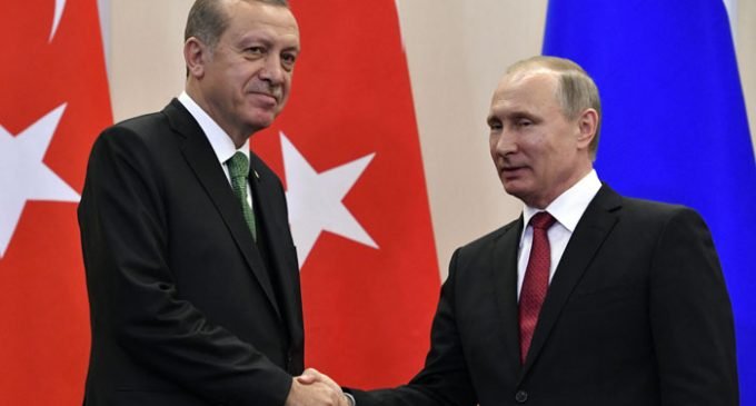 Putin: As relações com a Turquia estão normalizadas