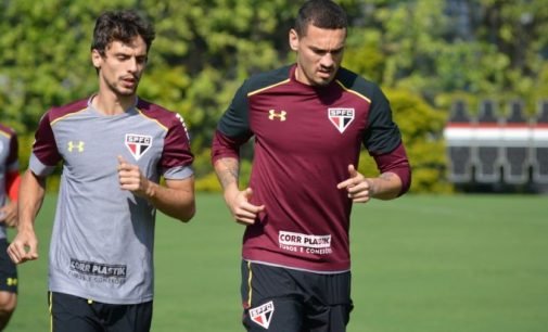 Maicon acerta detalhes de ida à Turquia; São Paulo receberá 50% à vista