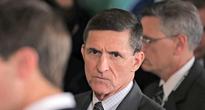 Mike Flynn recebeu uma oferta de 15 milhões da Turquia por Gulen