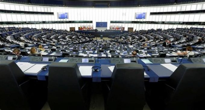Comissão do Parlamento Europeu defende suspensão de negociações com Turquia
