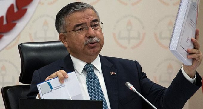 Ministro da Educação diz que evolução está fora e que conceito de jihad está em novo currículo na Turquia