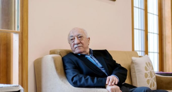 Entrevista da NPR News com Fethullah Gulen, erudito islâmico turco