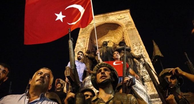 O golpe “falso” na Turquia