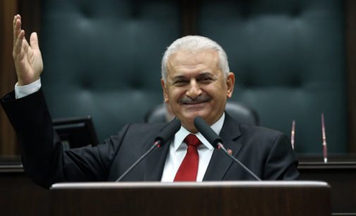 Premiê turco aprova a tomada de Kirkuk por Bagdá