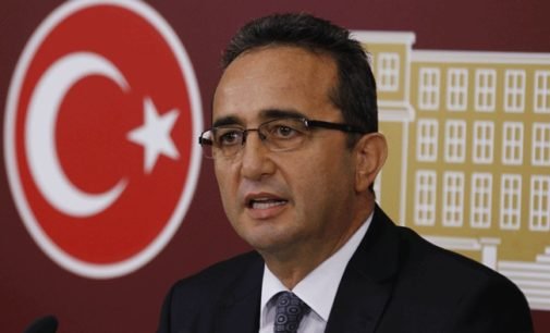 Governo está estabelecendo gangues civis armadas com novo decreto, diz CHP