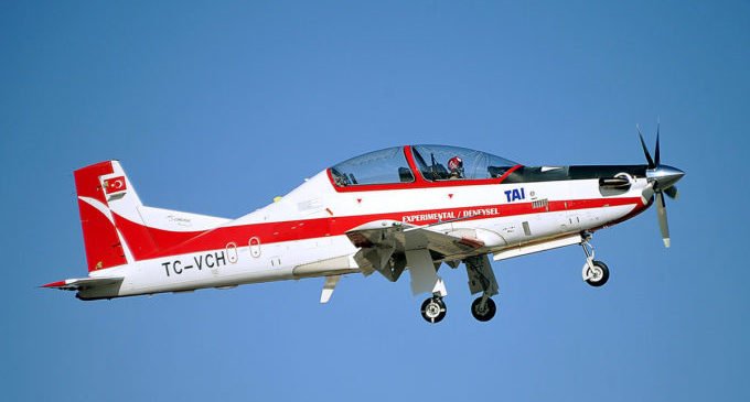 Avião turco quer disputar mercado com o Super Tucano da EMBRAER