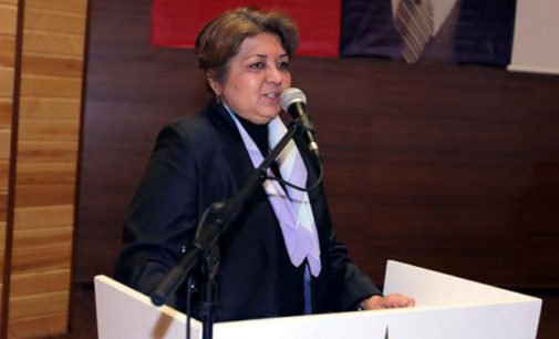 Executiva do AKP diz que Erdogan foi enviado por Deus como uma esperança para os muçulmanos