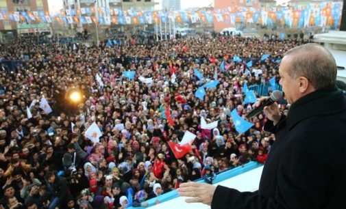 Erdogan exorta governo a não permitir que empresários transfiram bens para fora da Turquia