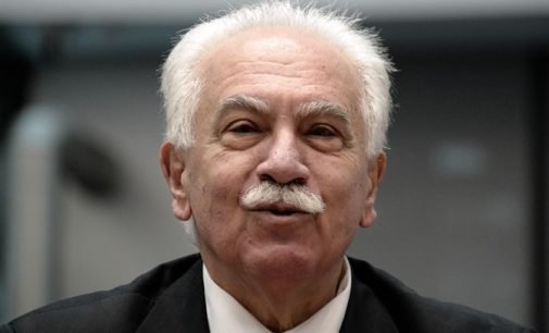 Perincek alega que os conselheiros de Erdogan foram avisados da tentativa de golpe iminente