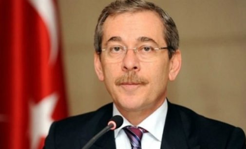 Co-fundador do AKP indiciado sob acusações de insultar Erdogan