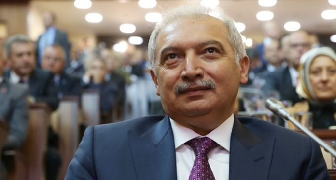 Prefeito de Istambul planeja novas linhas de metrô para áreas leais ao partido de Erdogan