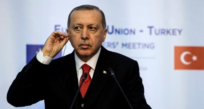 Turquia está pior do que antes em esforços para se juntar à UE, diz comissão