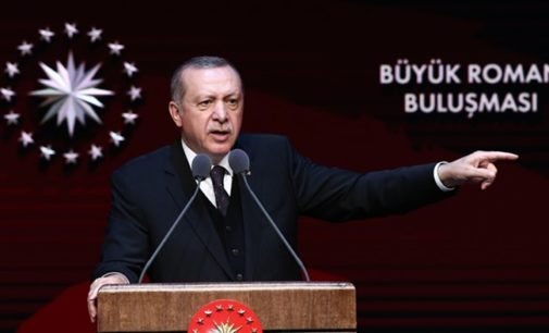 Erdoğan chama os infortúnios da lira de um ataque à economia feito por inimigos da Turquia