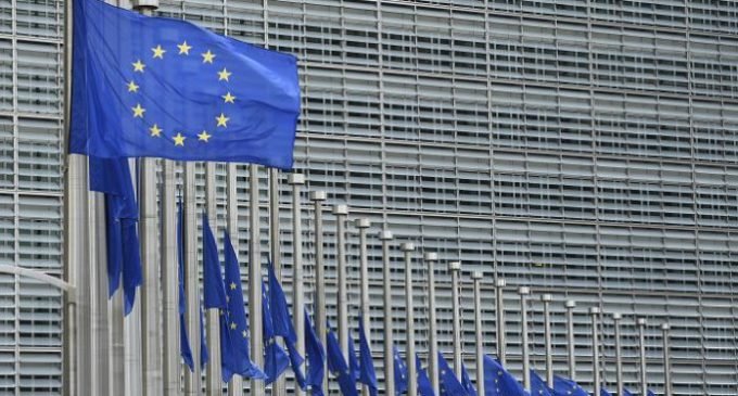 UE fornecerá à Turquia 663 milhões de euros em ajuda humanitária aos refugiados sírios