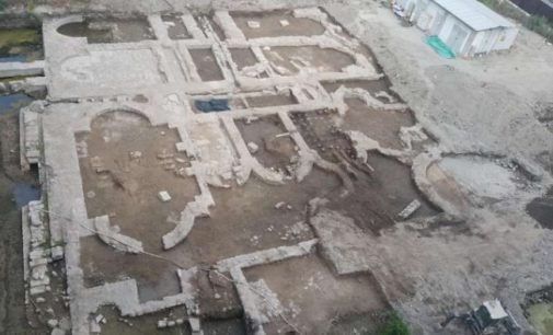Banho romano descoberto em construção de um shopping em Esmirna