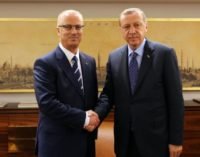 Milhares participam de ato pró – palestinos convocado por Erdogan em Istambul
