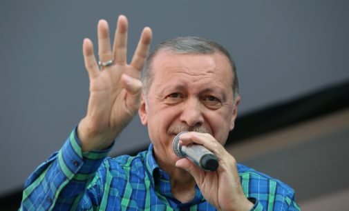 Erdogan anuncia que vai acabar com o Uber na Turquia