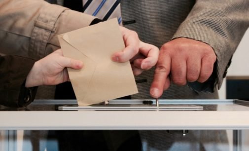 AKP e aliado perdem apoio enquanto oposição ganha popularidade, mostra última pesquisa