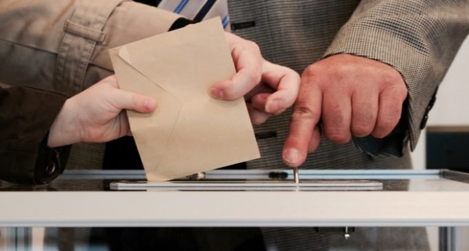 AKP e aliado perdem apoio enquanto oposição ganha popularidade, mostra última pesquisa