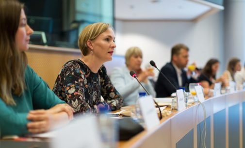 Eurodeputados pedem a Erdogan que proteja os direitos e liberdades após fim do estado de emergência
