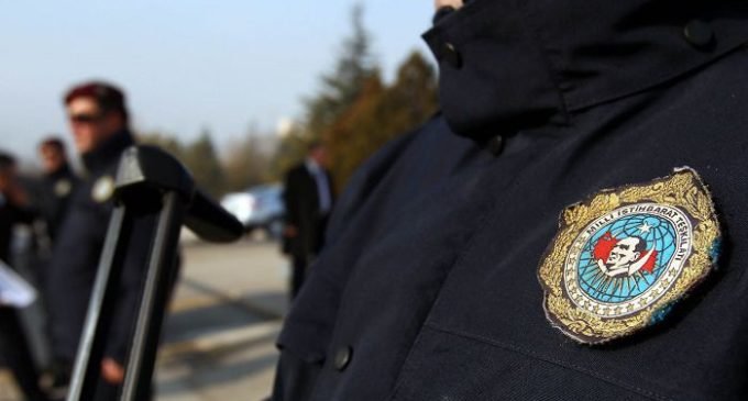 [OPINIÃO] Agência de inteligência da Turquia traficou drogas e veículos roubados para jihadistas na Síria