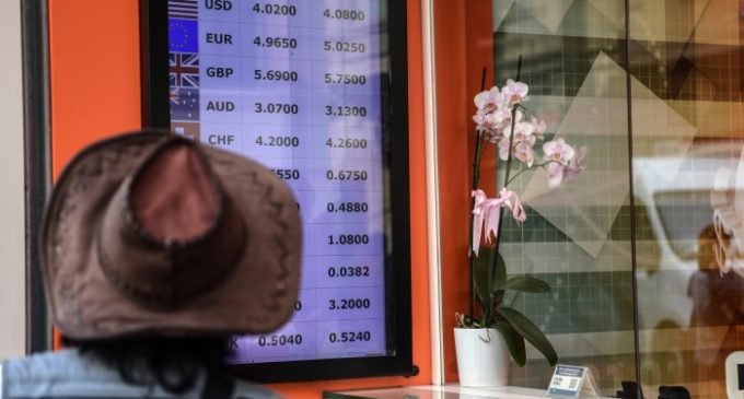 65% dos turcos dizem que economia é o maior problema