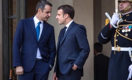 França envia navios ao Mediterrâneo em apoio à Grécia
