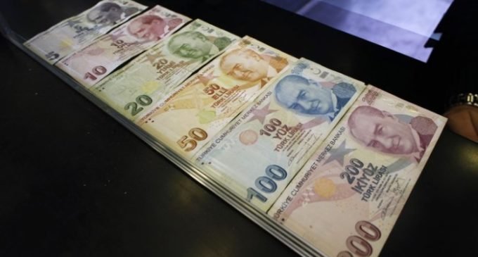 Lira turca atinge nível mais baixo desde crise cambial de 2018