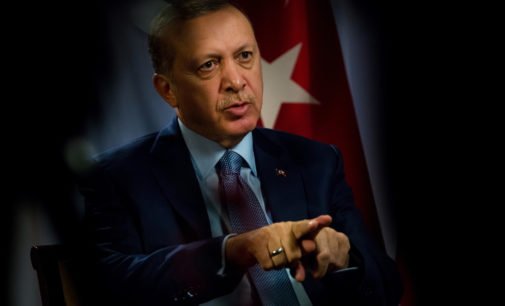 Erdogan promete punir aqueles que ‘contrabandeiam’ dólares da Turquia