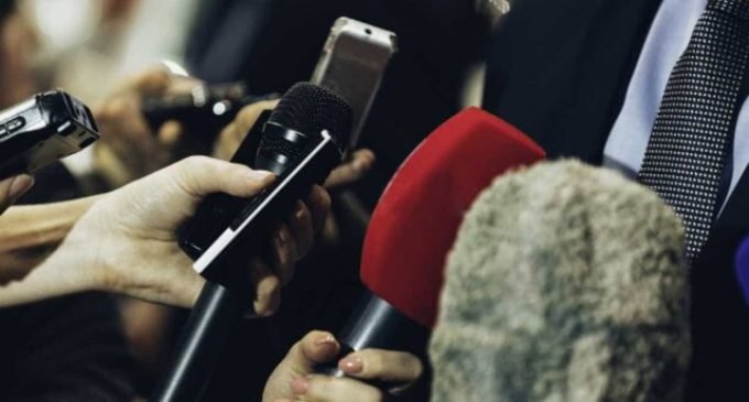 Turquia prende dois jornalistas acusados de espionagem política e militar